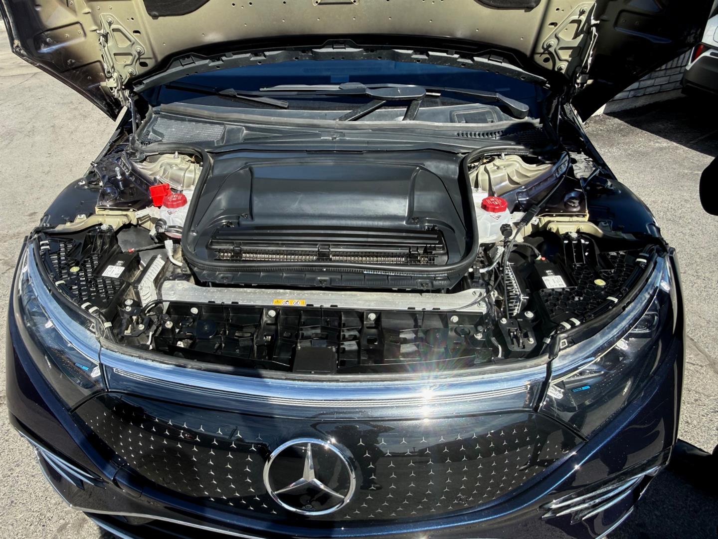 mercedes-benz EQS 2022 - 24