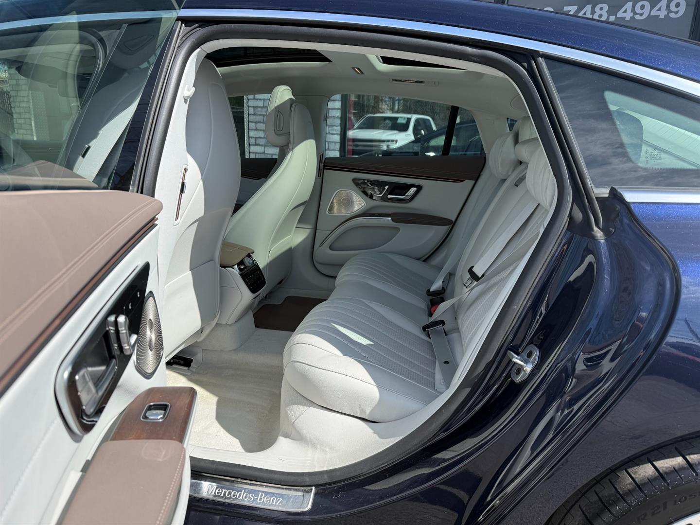 mercedes-benz EQS 2022 - 32