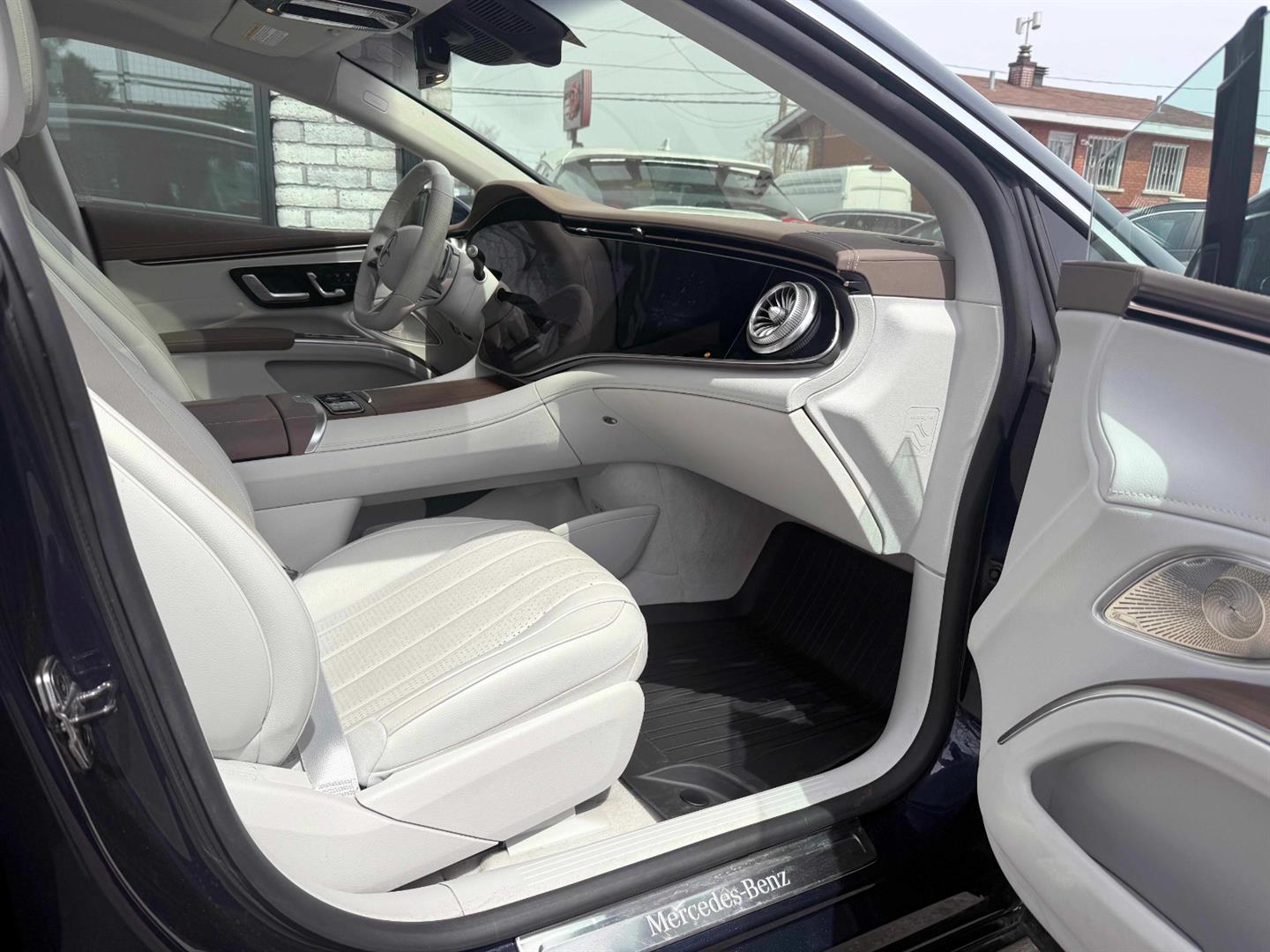 mercedes-benz EQS 2022 - 38