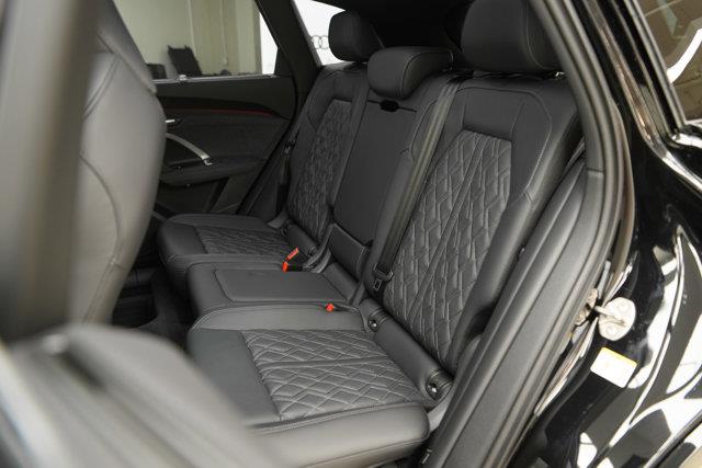 audi SQ5 2025 - 27