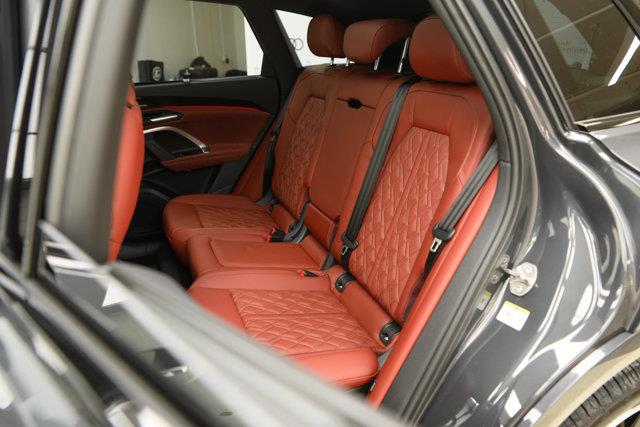 audi SQ5 2025 - 28