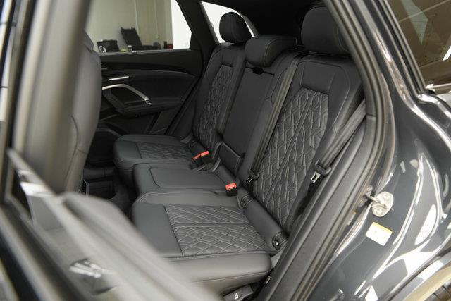 audi SQ5 2025 - 26