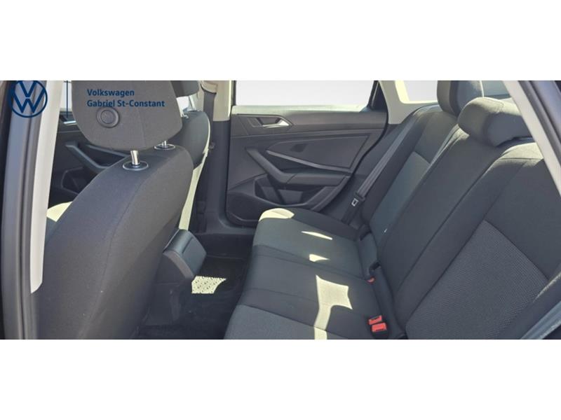 volkswagen Jetta 2021 - 16