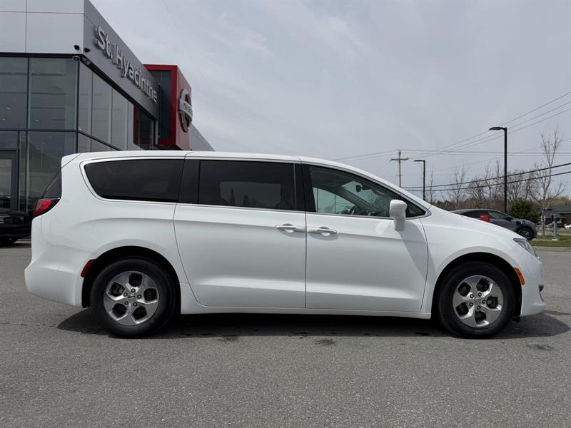 chrysler Pacifica 2020 - 5