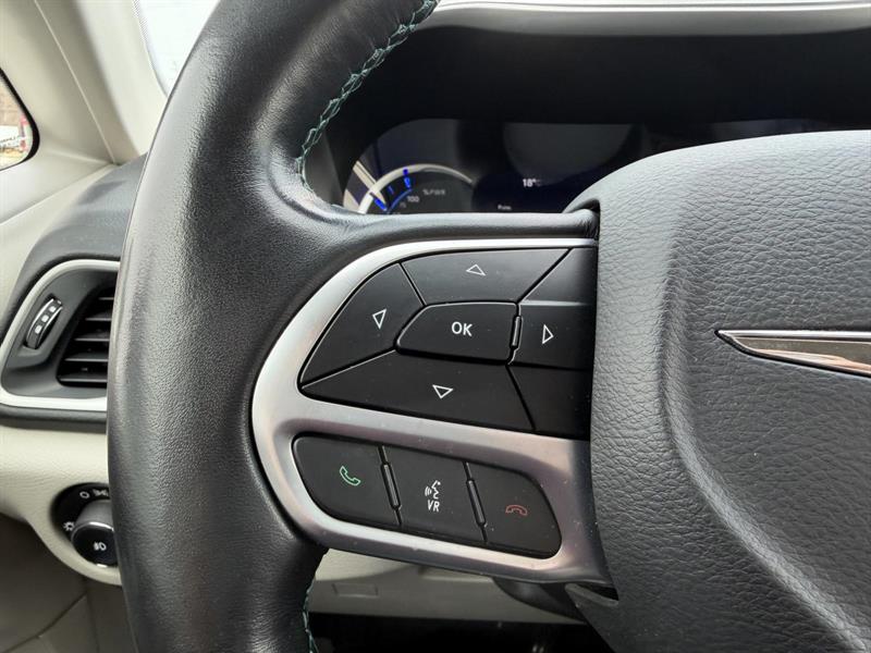 chrysler Pacifica 2020 - 16