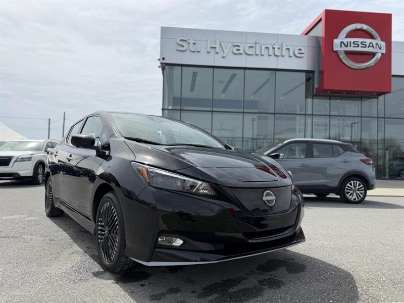 nissan LEAF 2025
