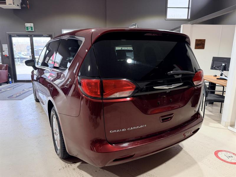 chrysler Grand Caravan 2023 - 4