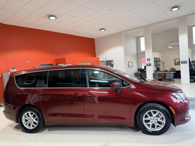 chrysler Grand Caravan 2023 - 10