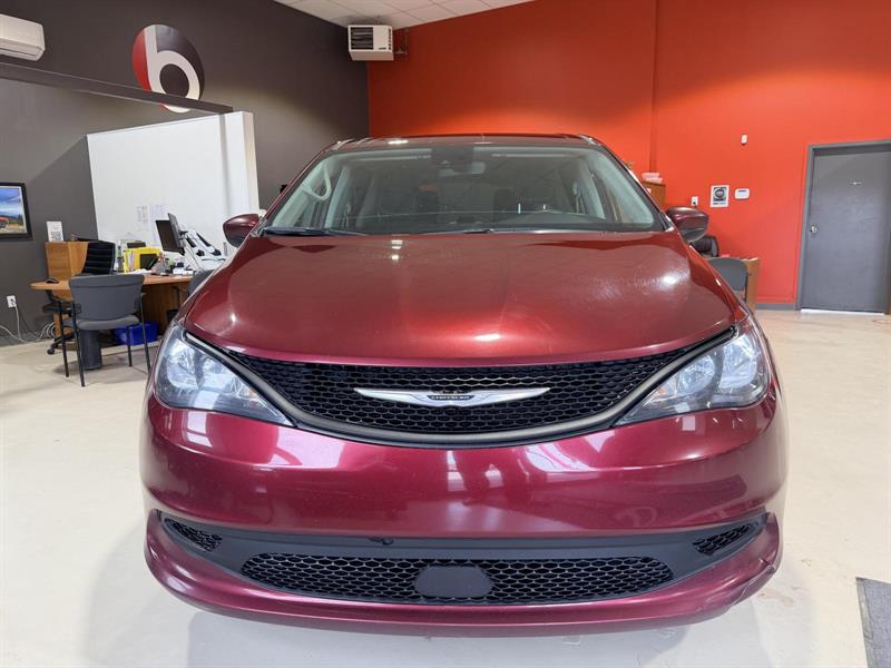 chrysler Grand Caravan 2023 - 13
