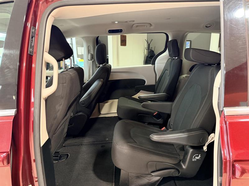 chrysler Grand Caravan 2023 - 14