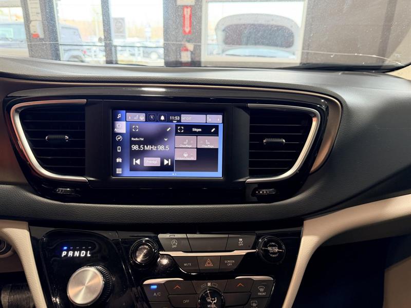 chrysler Grand Caravan 2023 - 23