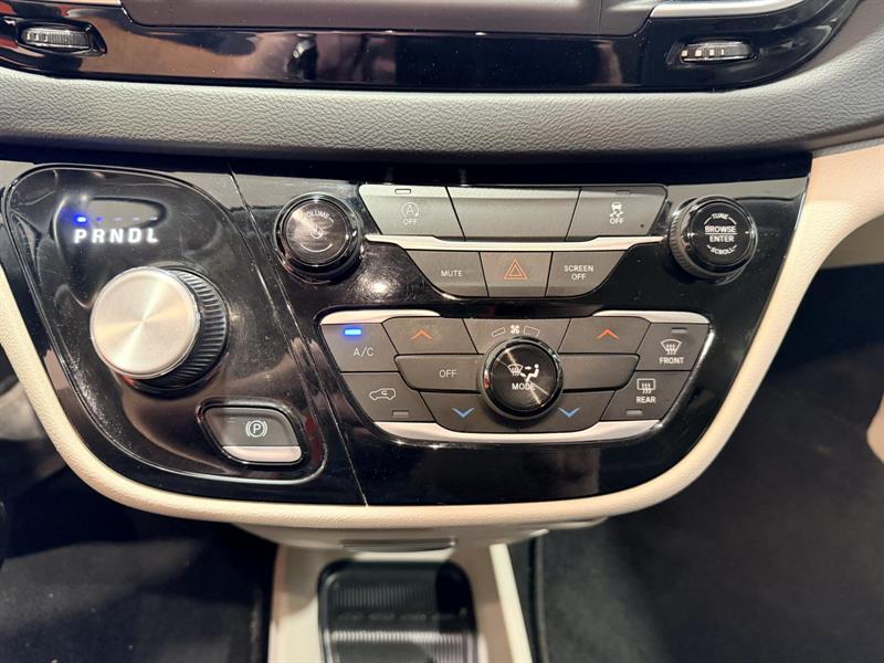chrysler Grand Caravan 2023 - 28