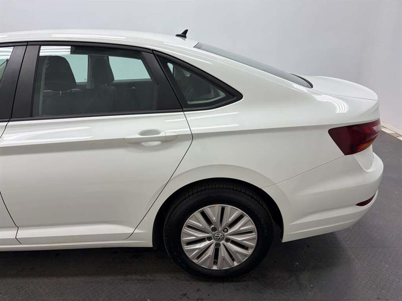 volkswagen Jetta 2019 - 4