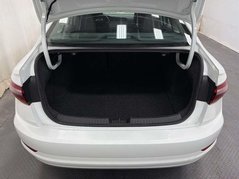 volkswagen Jetta 2019 - 8