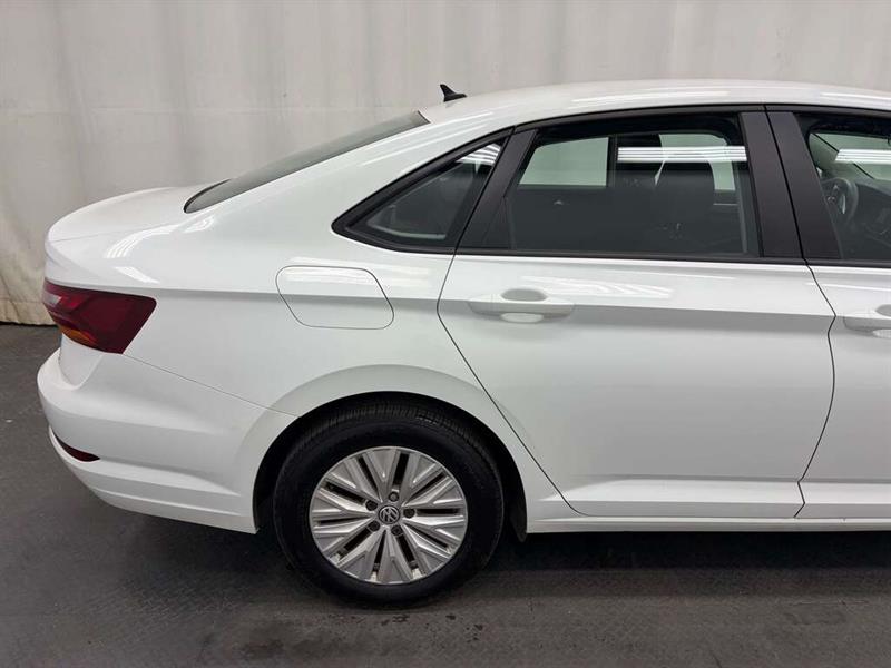 volkswagen Jetta 2019 - 12