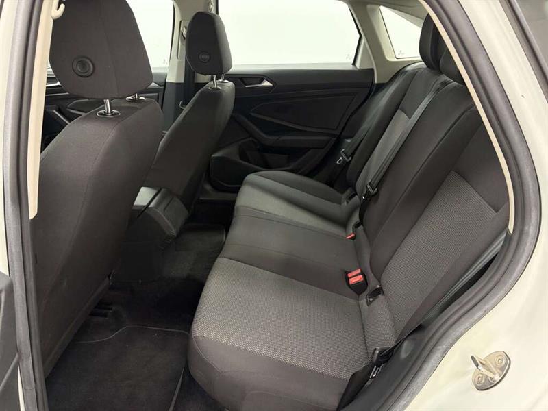 volkswagen Jetta 2019 - 26