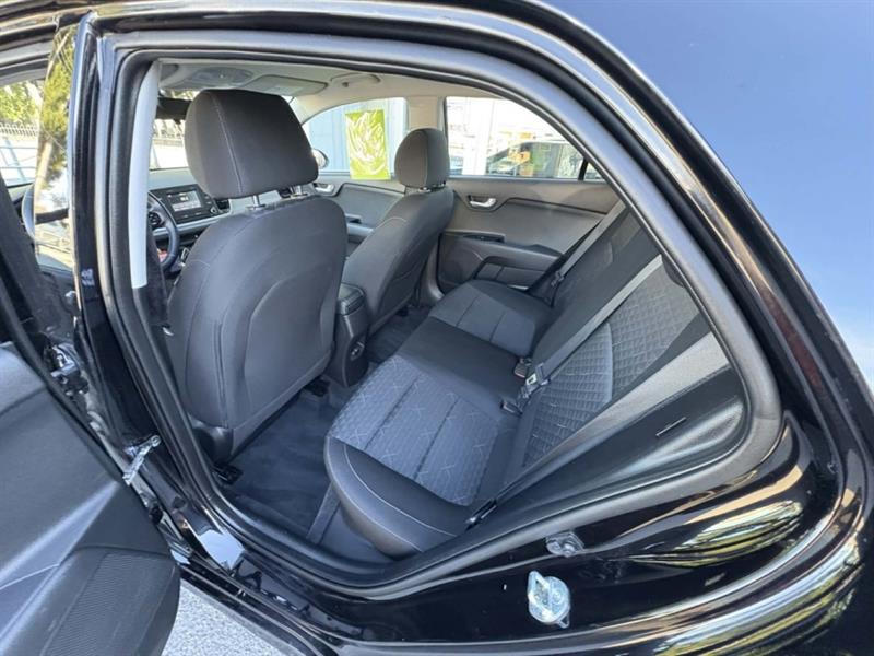 kia Rio5 2020 - 15