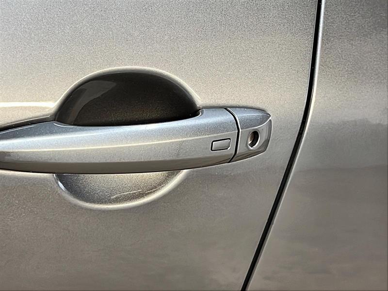 nissan Rogue 2023 - 25