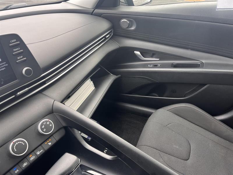 hyundai Elantra 2021 - 18