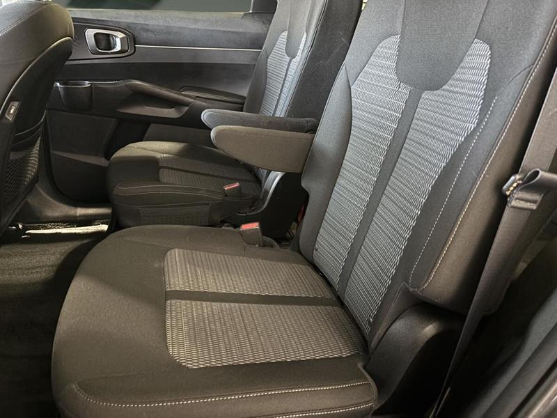 kia Sorento 2022 - 11