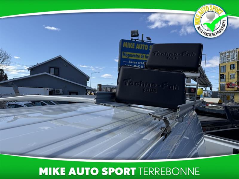chevrolet Express 3500 2015 - 9
