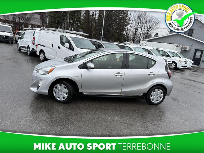 toyota Prius c 2017 - 2