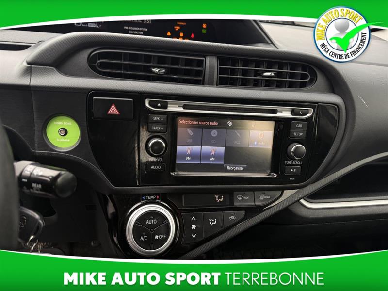 toyota Prius c 2017 - 14