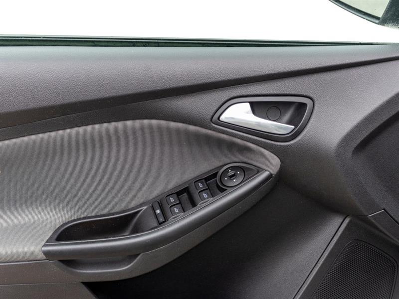 ford Focus 2014 - 30