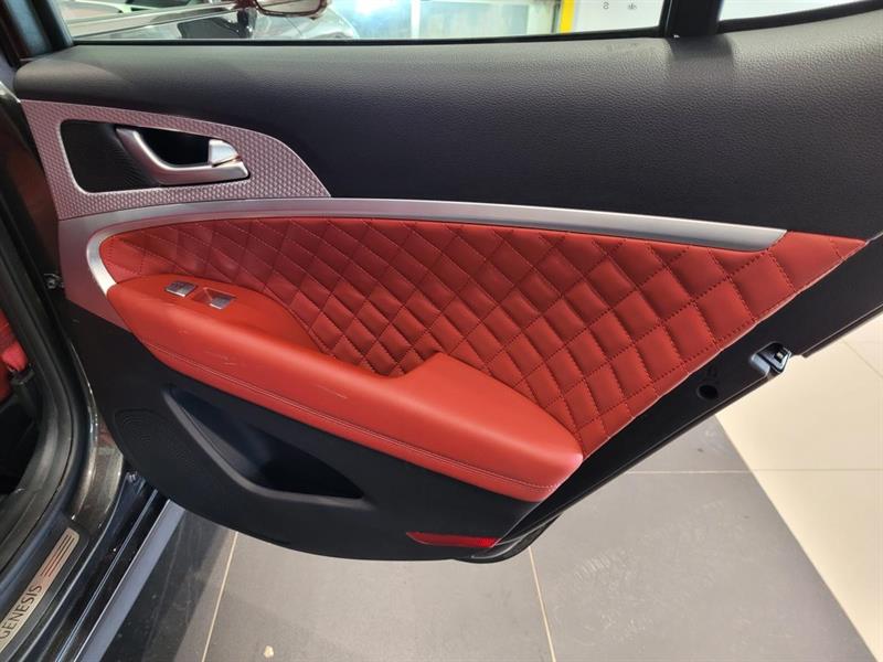 genesis G70 2023 - 32