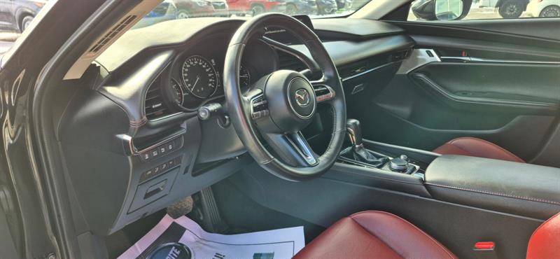 mazda Mazda3 2023 - 17