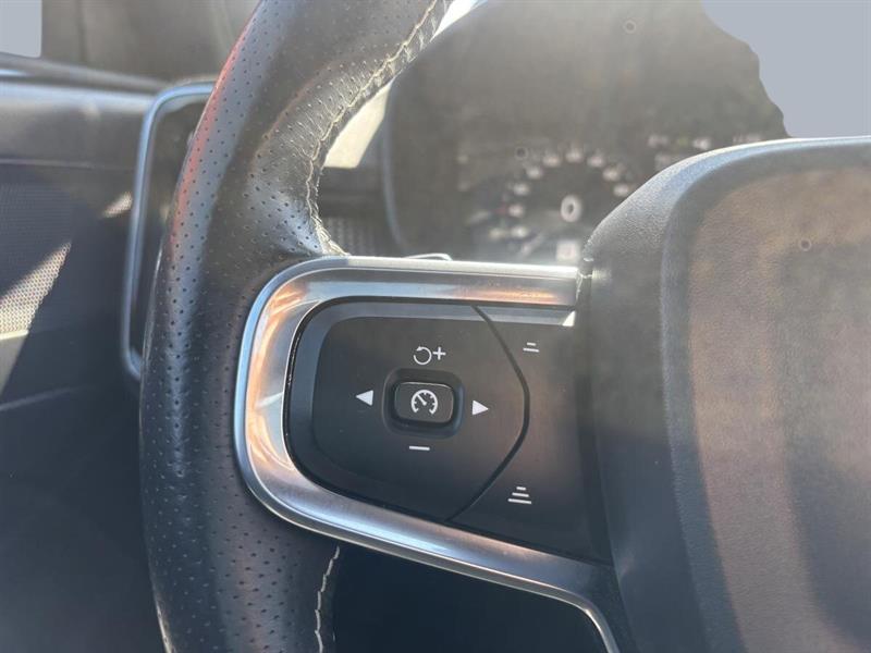 volvo XC40 2020 - 18