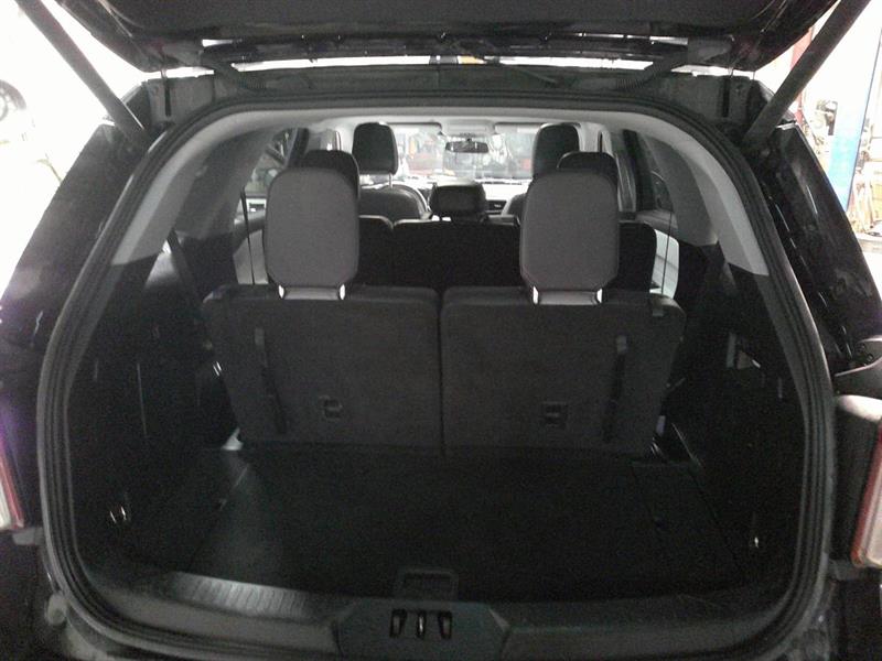 ford Explorer 2021 - 18