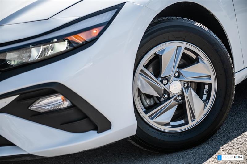hyundai Elantra 2025 - 2