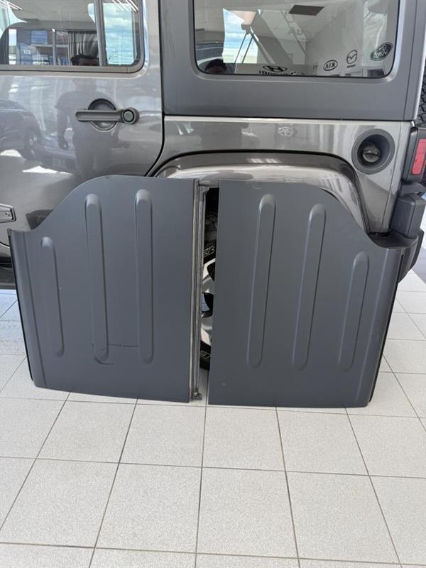 jeep Wrangler 2018 - 23