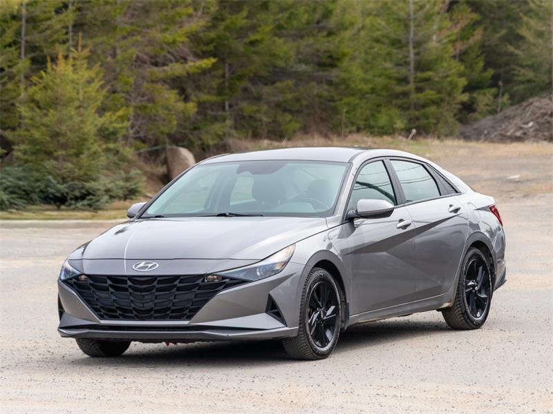 hyundai Elantra 2023