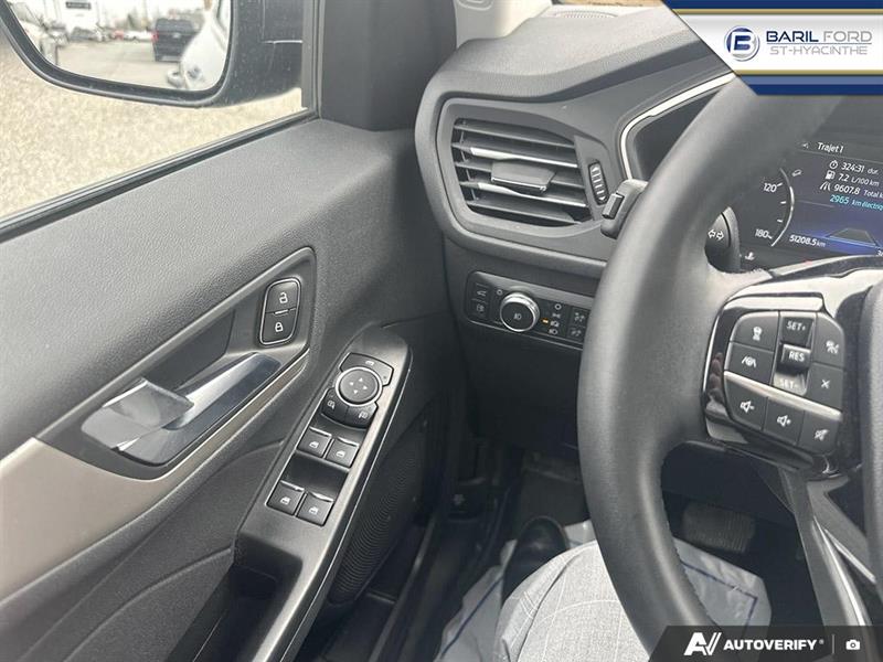 ford Escape 2022 - 16