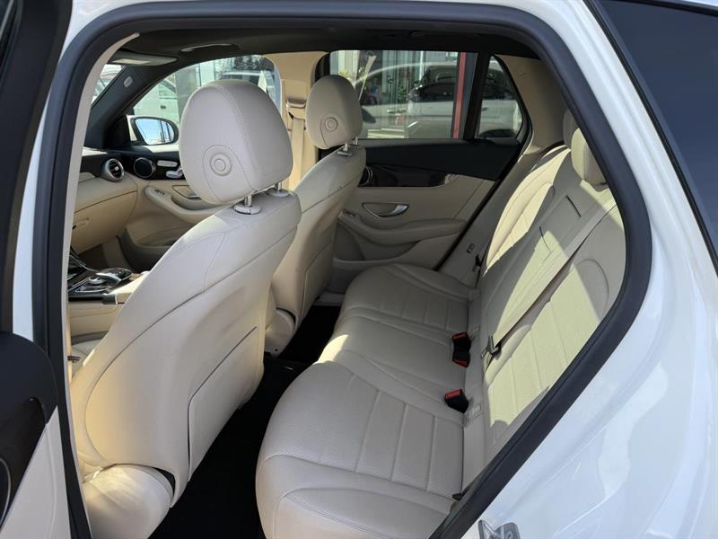 mercedes-benz GLC 2017 - 15
