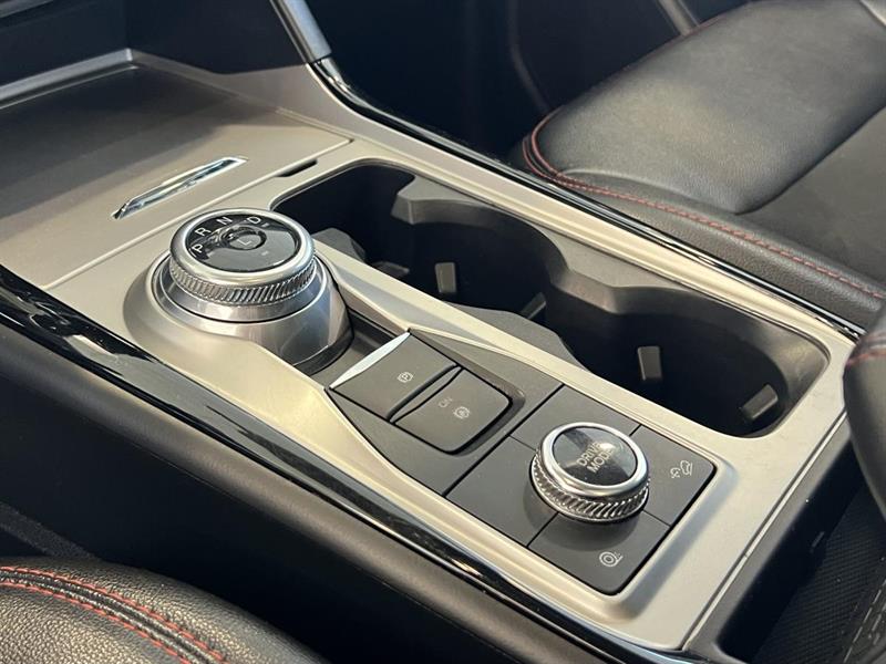 ford Explorer 2022 - 14