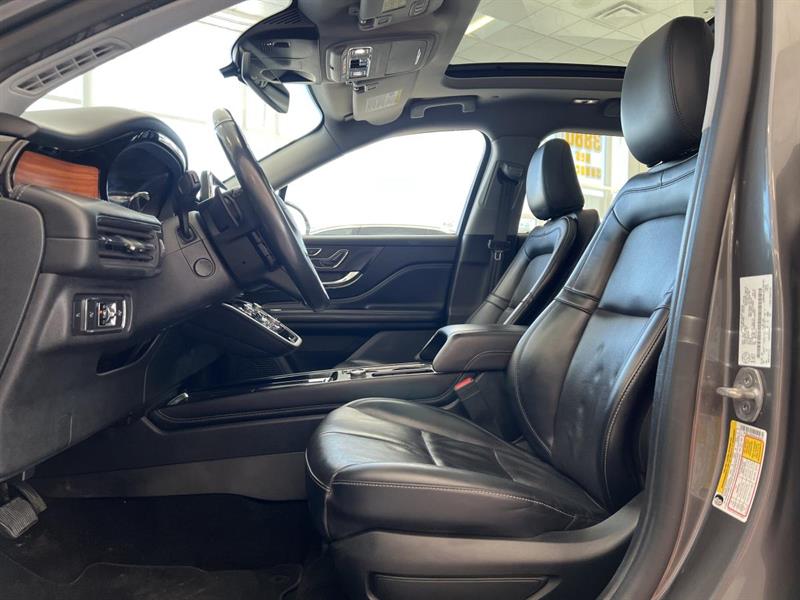 lincoln Corsair 2022 - 10