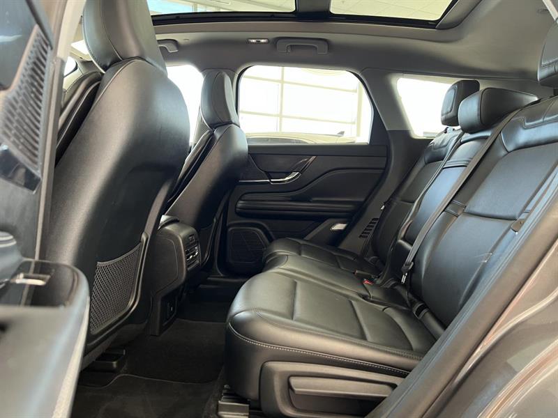 lincoln Corsair 2022 - 11
