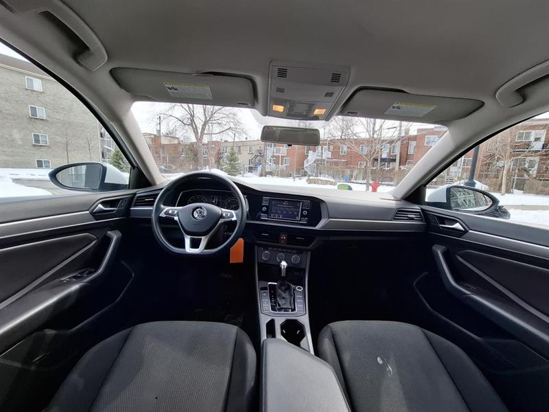 volkswagen Jetta 2019 - 12