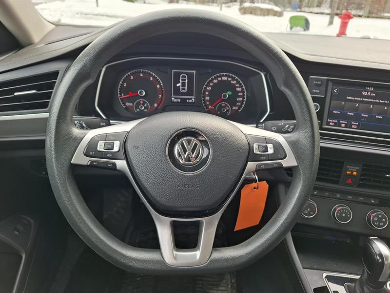 volkswagen Jetta 2019 - 14