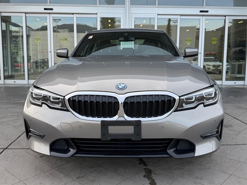 bmw 330e 2022 - 2