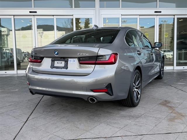 bmw 330e 2022 - 7