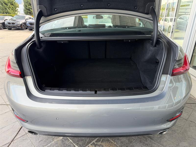 bmw 330e 2022 - 12