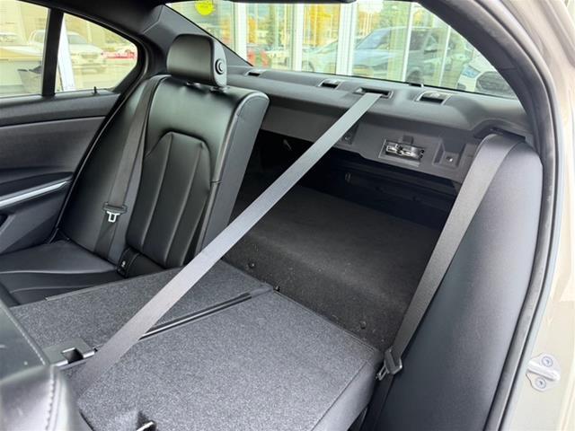 bmw 330e 2022 - 16
