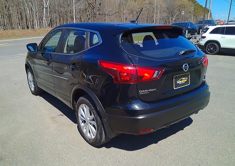 nissan Qashqai 2017 - 13