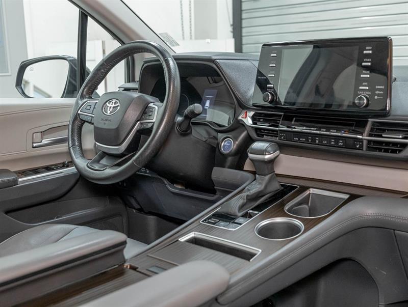 toyota Sienna 2023 - 29