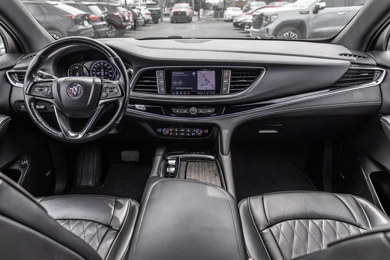 buick Enclave 2022 - 32