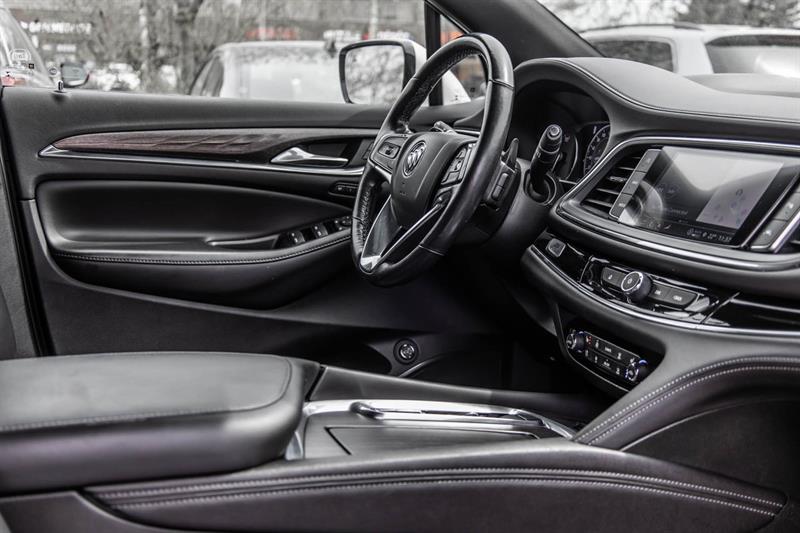 buick Enclave 2022 - 35